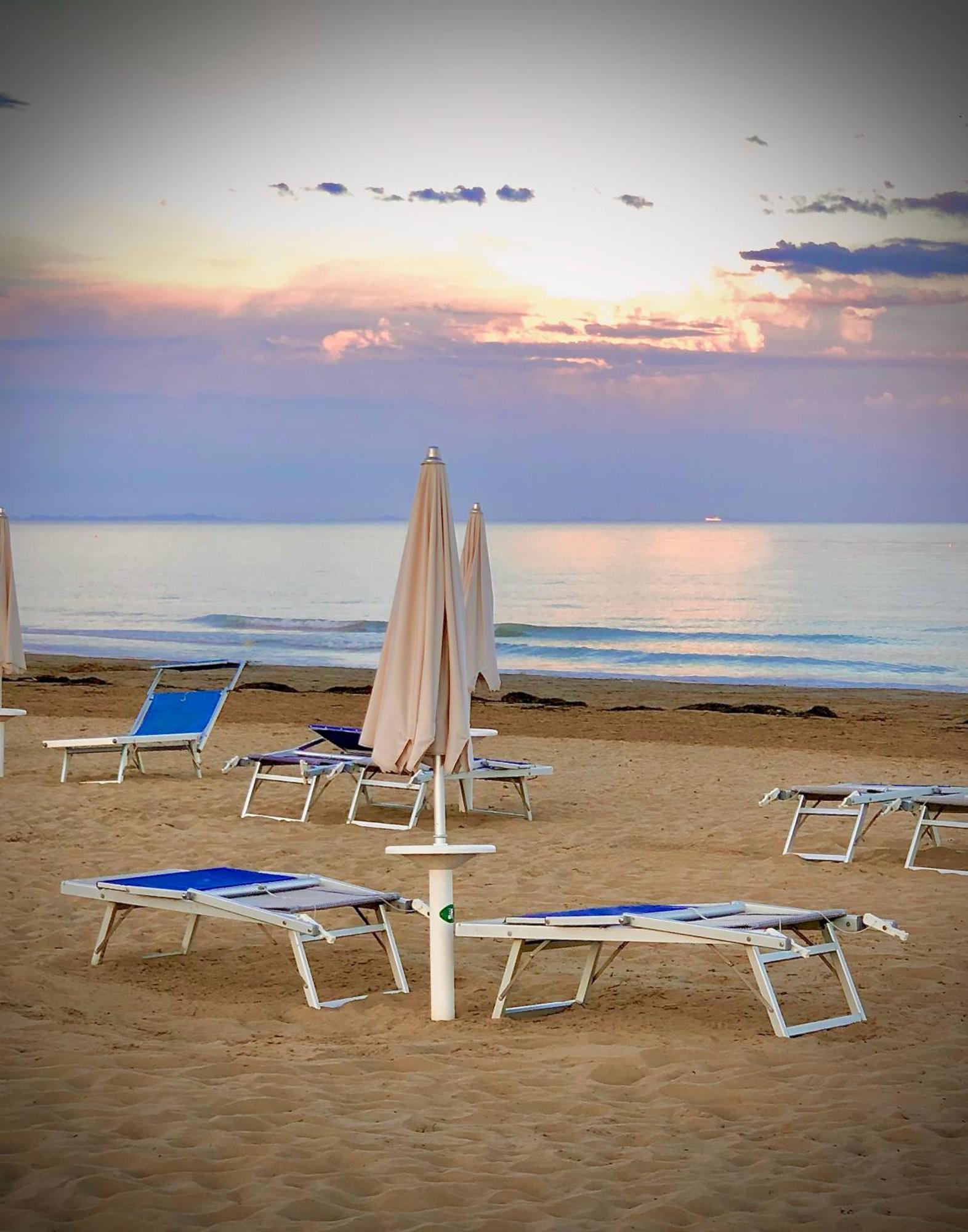 Hotel La Parigina Lignano Sabbiadoro Eksteriør bilde