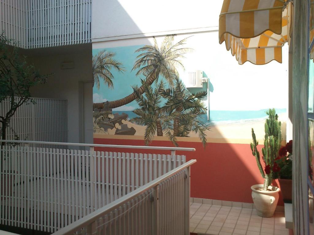 Hotel La Parigina Lignano Sabbiadoro Eksteriør bilde